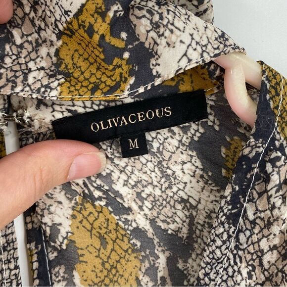 Olivaceous Women’s Cut Out V Neck Snake Skin Print Long Sleeve Sheer Blouse M - Picture 2 of 3